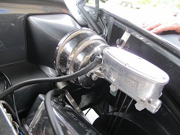 Wilwood tandem master cylinder, with power brake booster.
