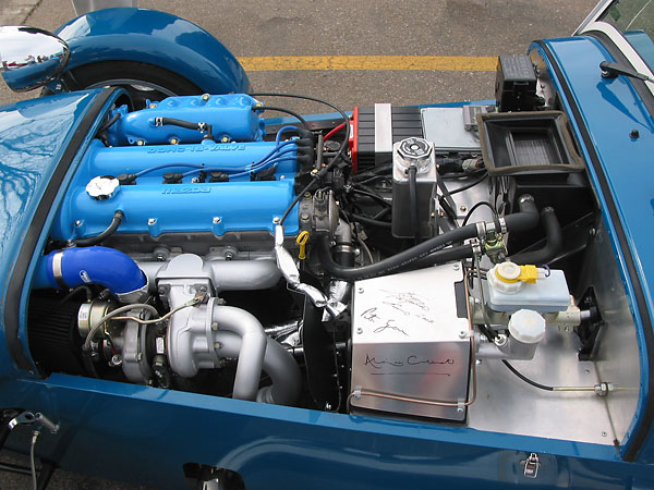 Mazda twin-cam 4-valve-per-cylinder engine
