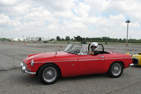 Gary Walker's 1964 MGB with GM 3.4L 60-degree V6