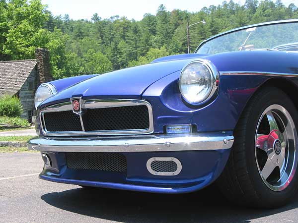 Front View of MGB Chrome-Bumper Conversion